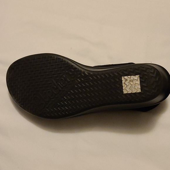11 sketchers memory foam wedge sandals - Picture 5 of 6